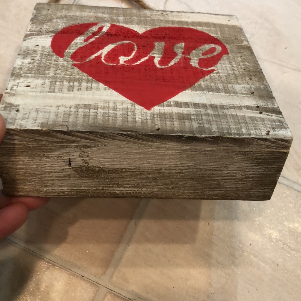 Painted sign - Picture 2 of 3